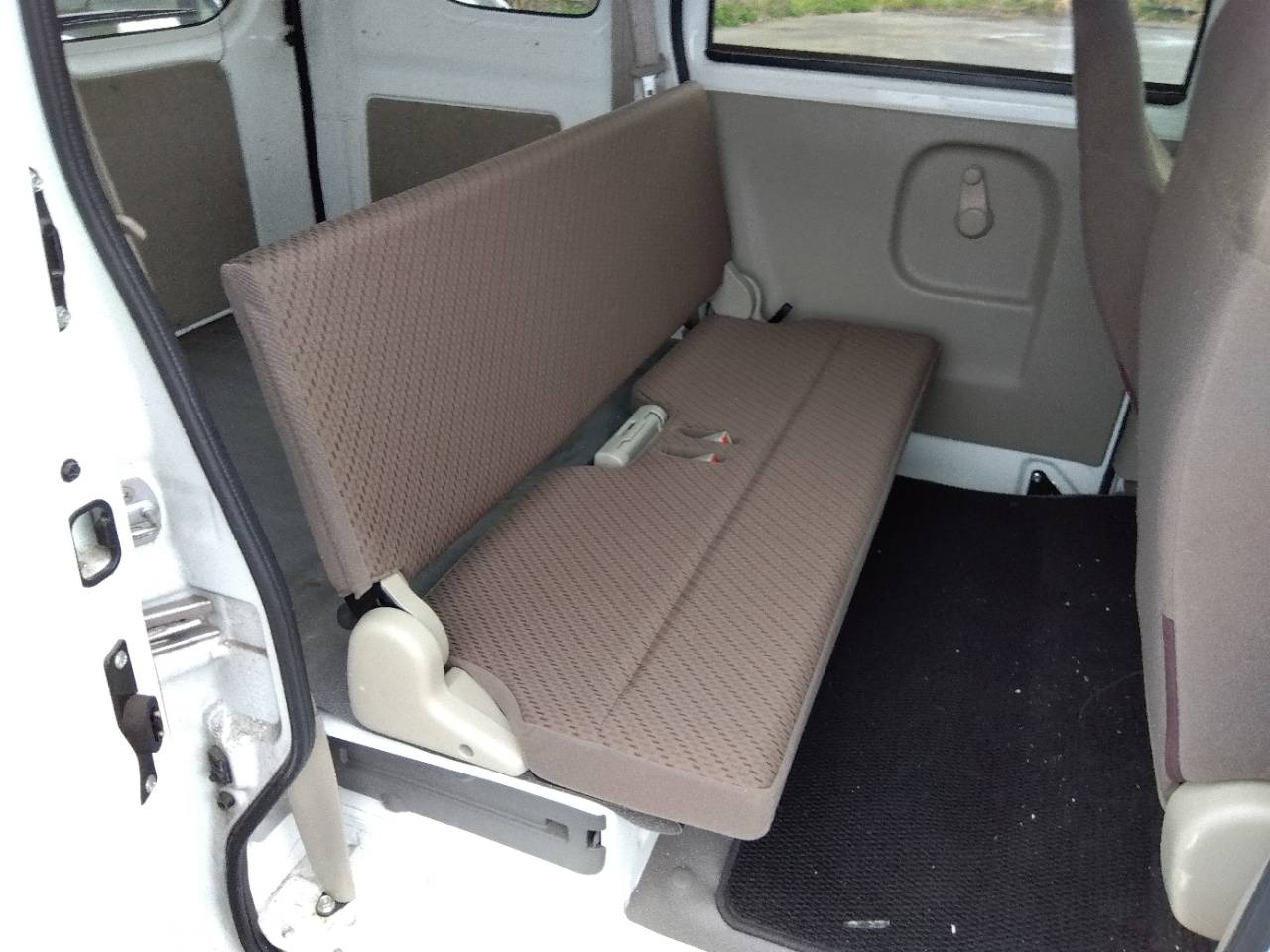 NISSAN NV100 CLIPPER