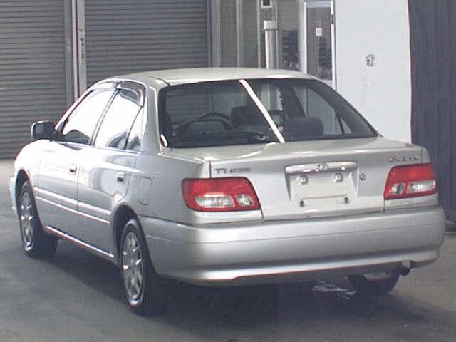 TOYOTA CARINA