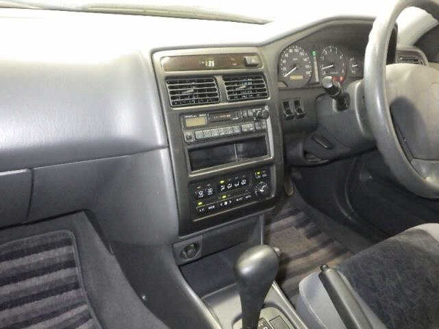 TOYOTA CARINA