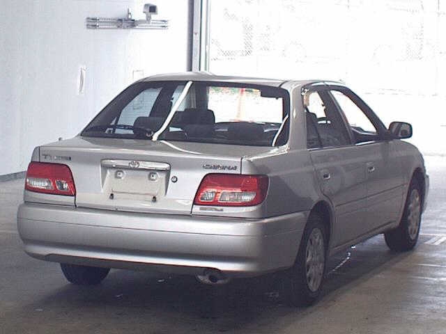 TOYOTA CARINA