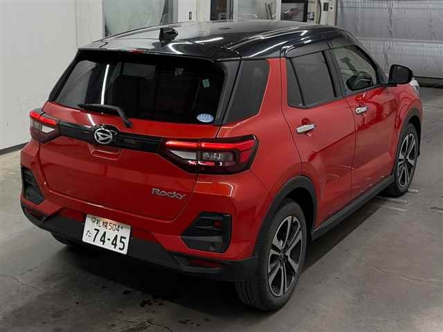DAIHATSU ROCKY