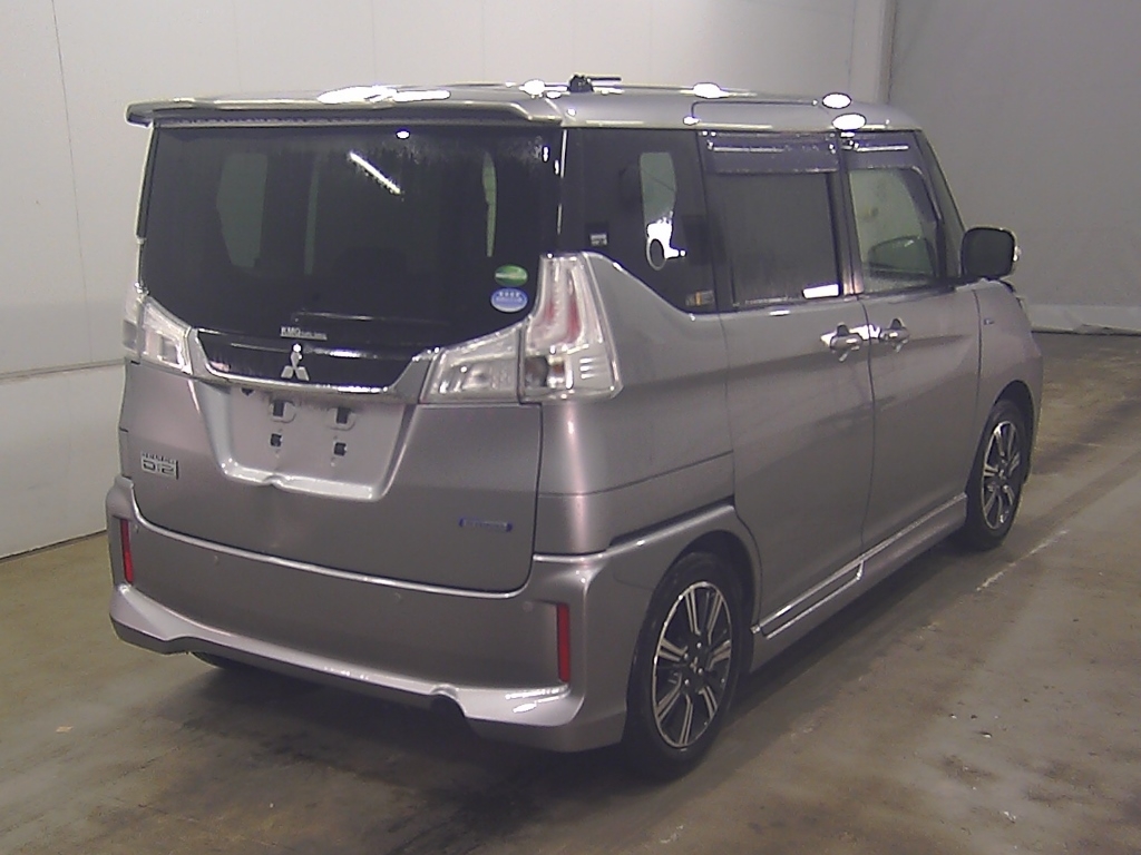 MITSUBISHI DELICA D:2