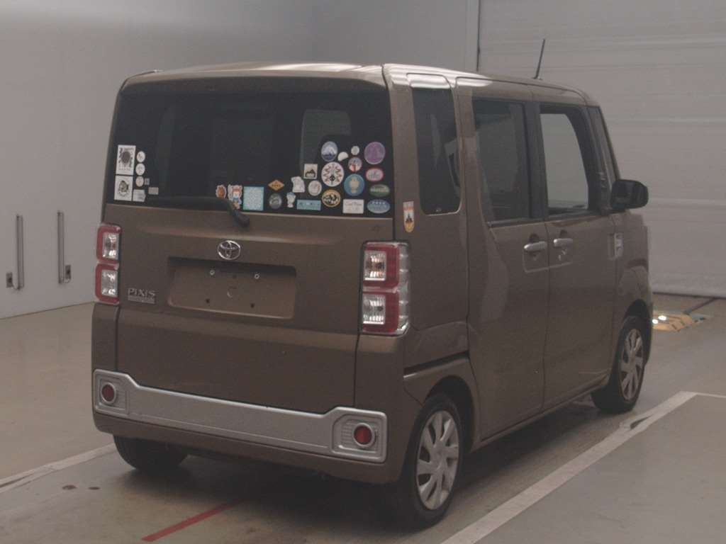 TOYOTA PIXIS MEGA