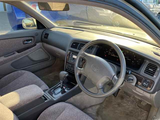 TOYOTA CRESTA