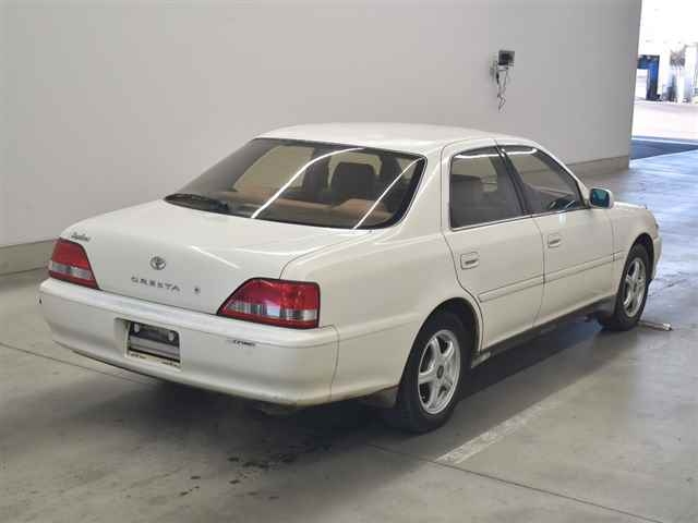 TOYOTA CRESTA