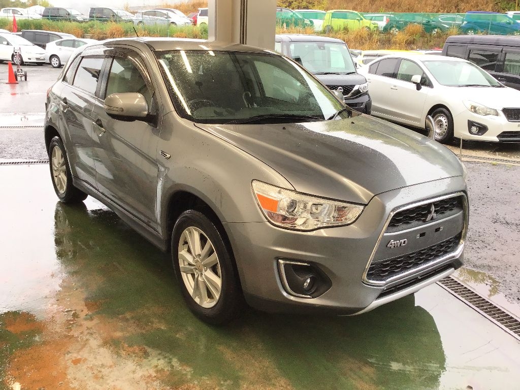 MITSUBISHI RVR