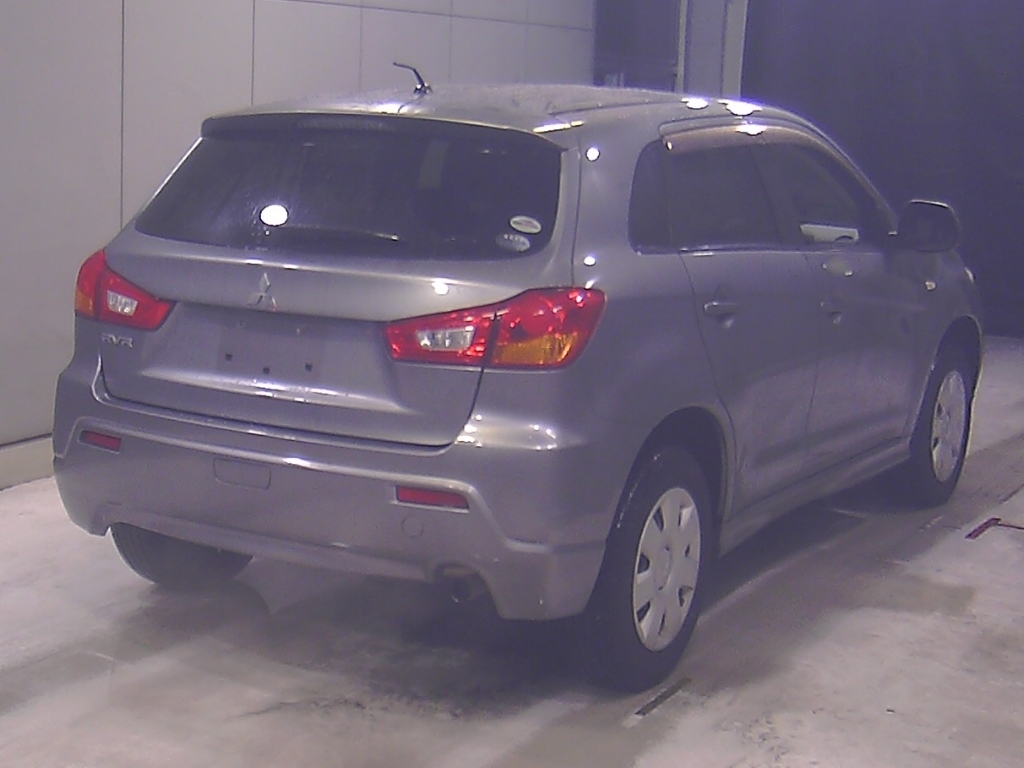 MITSUBISHI RVR