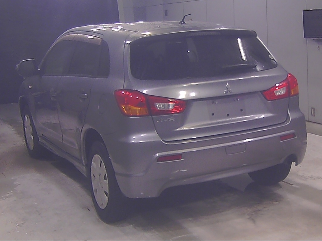 MITSUBISHI RVR