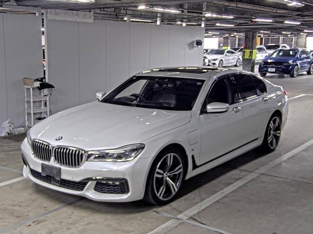 BMW 7-SERIES