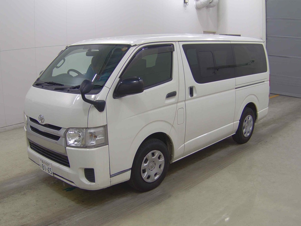 TOYOTA REGIUS ACE