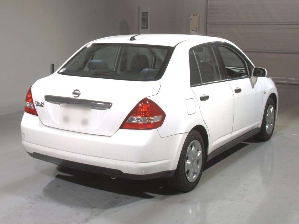 NISSAN TIIDA LATIO