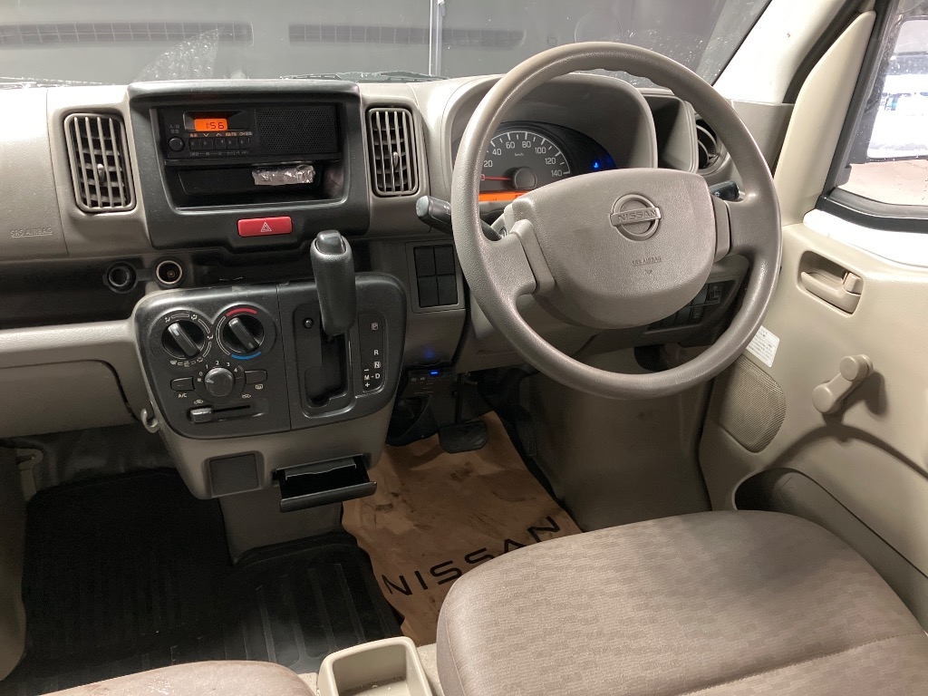 NISSAN NV100 CLIPPER
