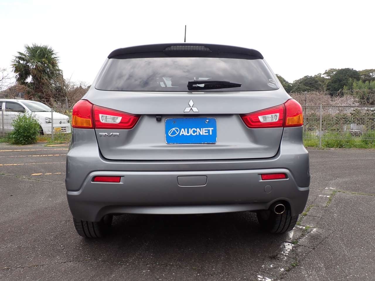MITSUBISHI RVR