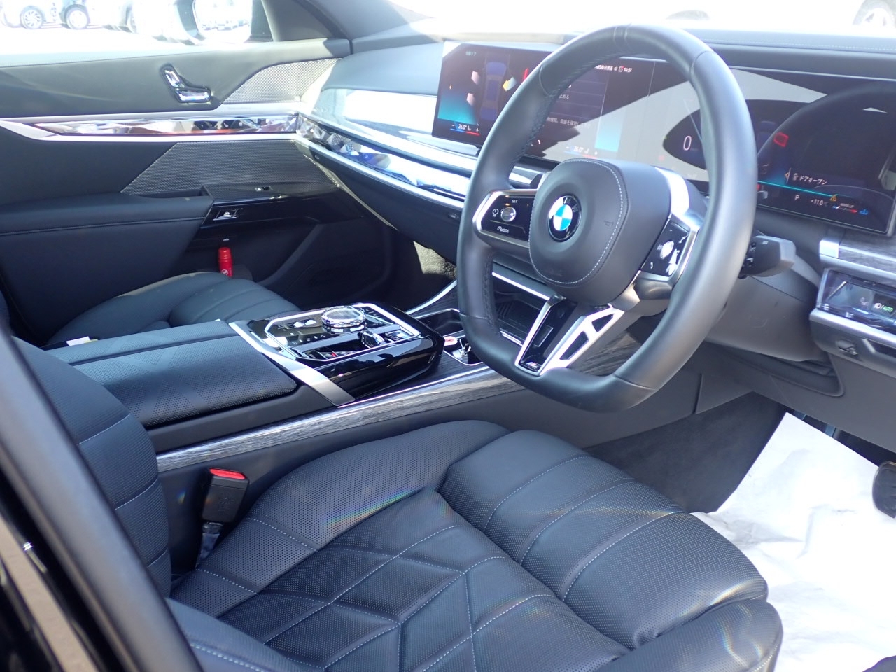 BMW 7-SERIES