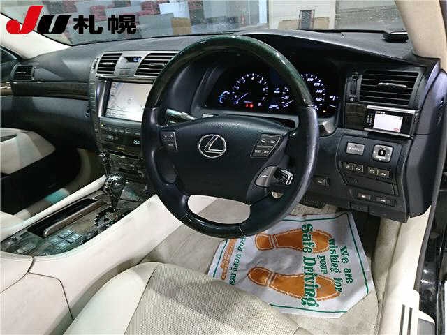 LEXUS LS600H