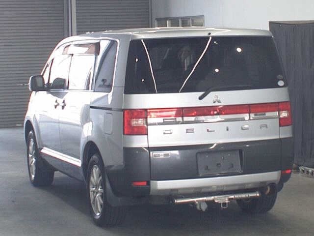 MITSUBISHI DELICA D:5