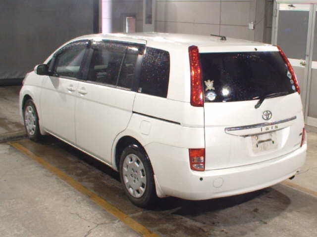 TOYOTA ISIS