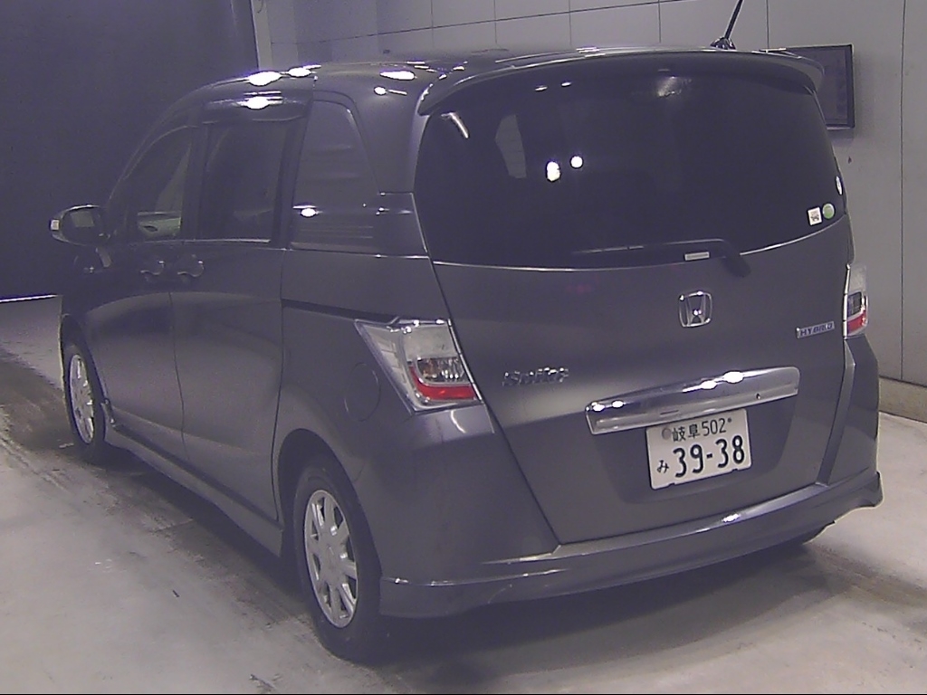 HONDA FREED SPIKE