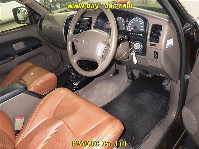 TOYOTA HILUX SURF