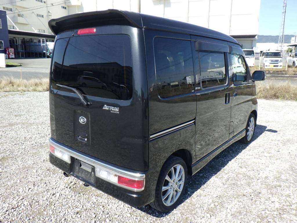 DAIHATSU ATRAI