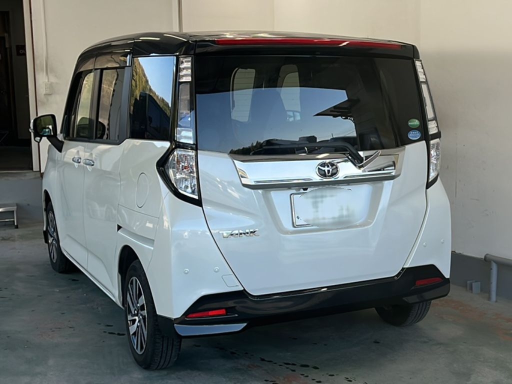 TOYOTA TANK
