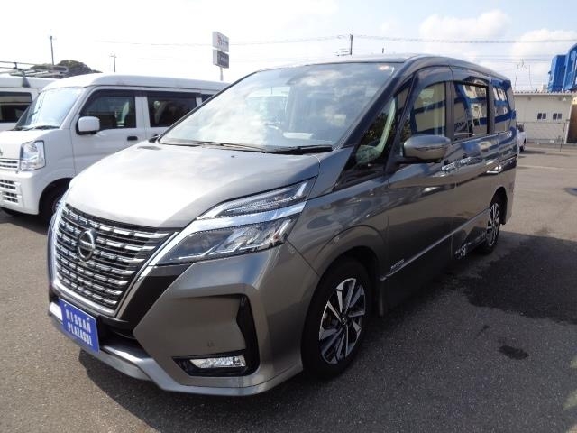 NISSAN SERENA