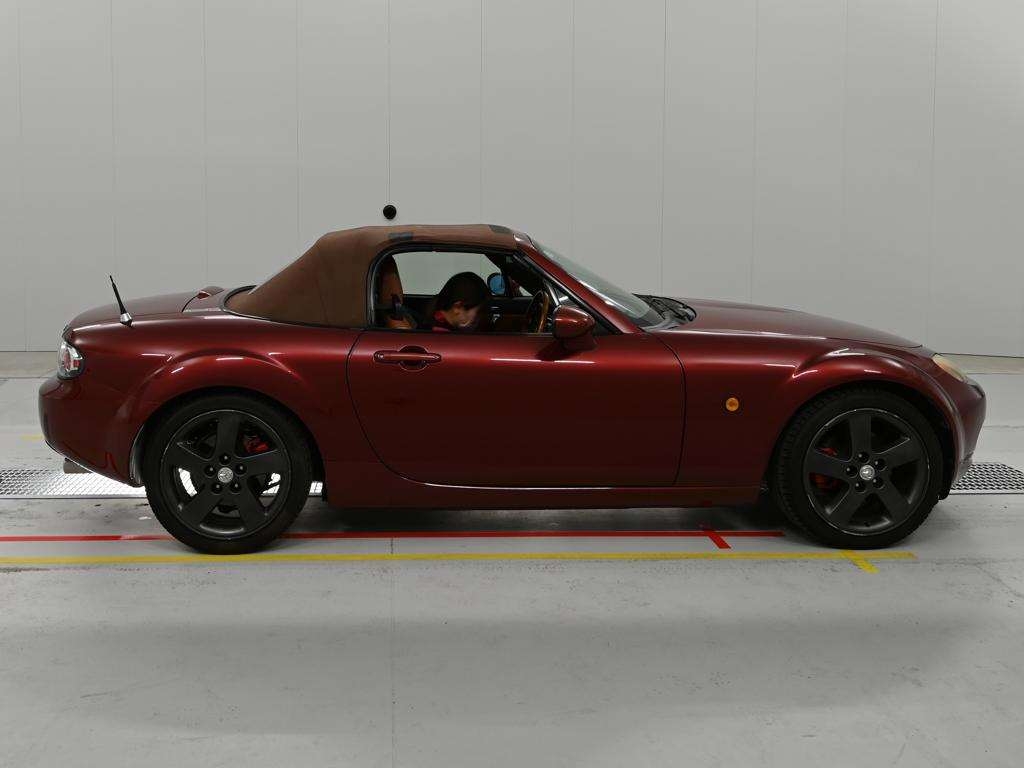 MAZDA ROADSTER