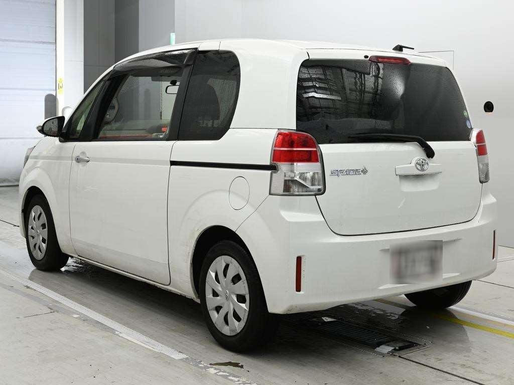 TOYOTA SPADE