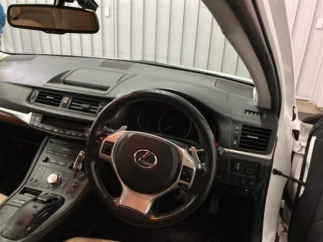 LEXUS CT200H