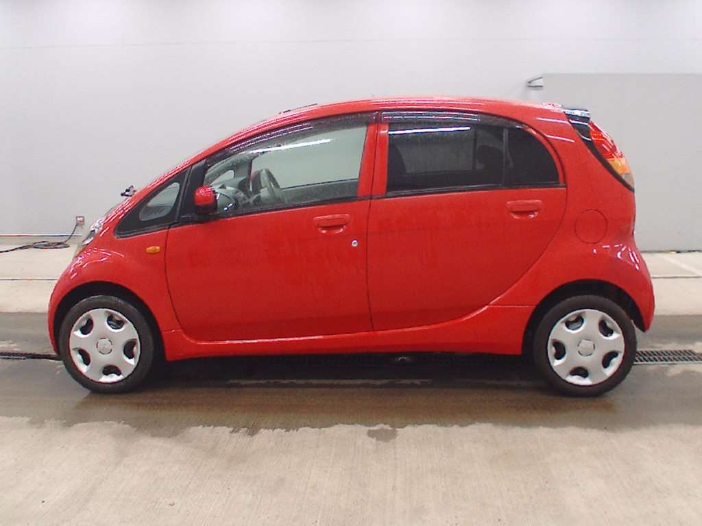 MITSUBISHI I