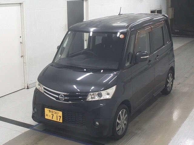 NISSAN ROOX
