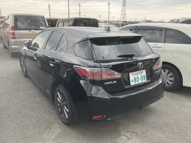 LEXUS CT200H