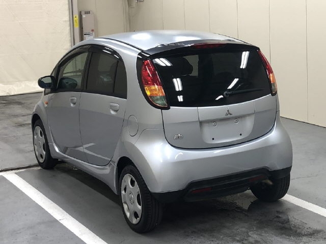 MITSUBISHI I