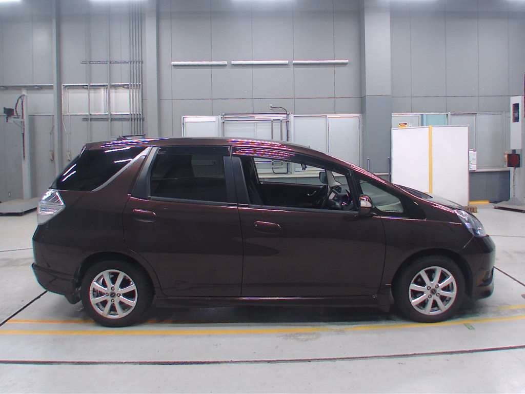 HONDA FIT SHUTTLE