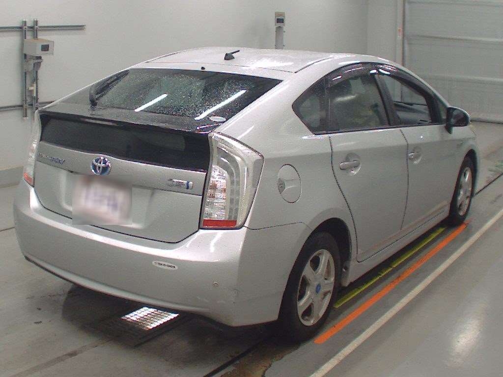 TOYOTA PRIUS PHV