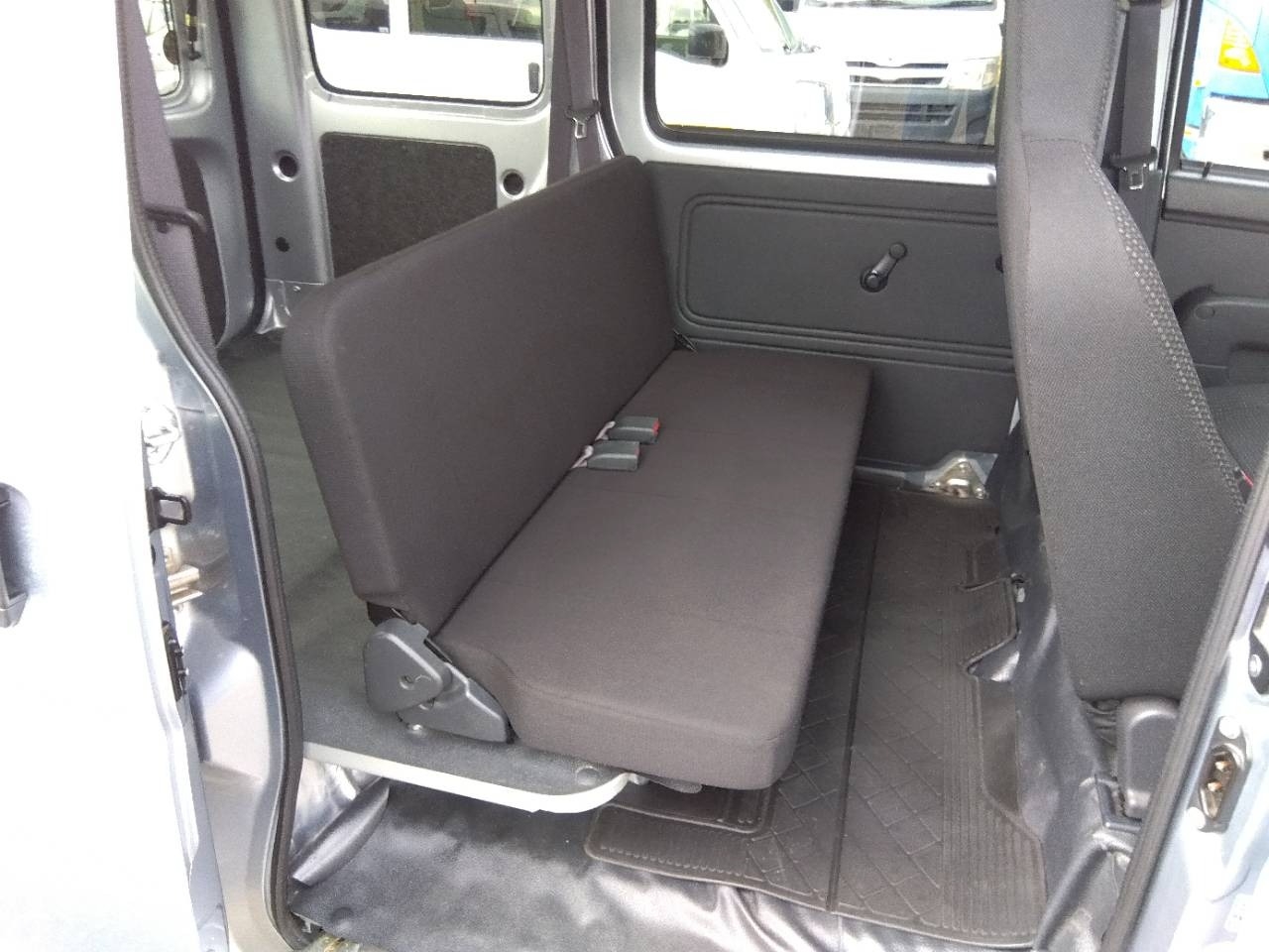 TOYOTA PIXIS VAN