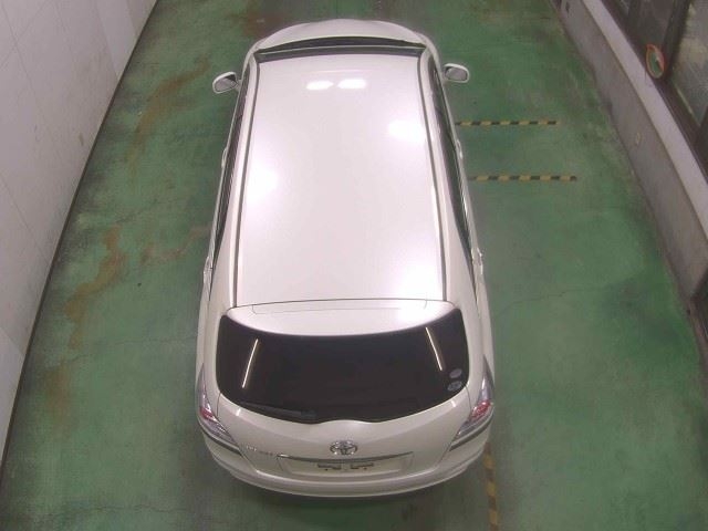 TOYOTA MARK X ZIO