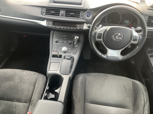 LEXUS CT200H