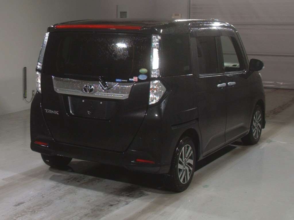 TOYOTA TANK