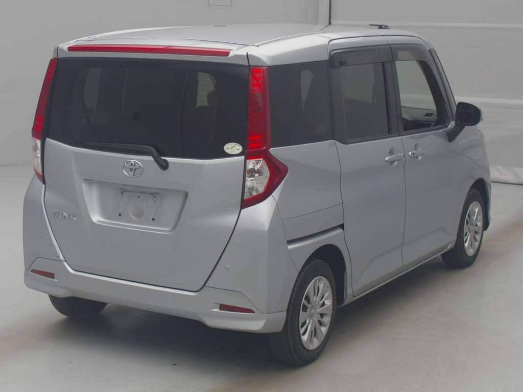 TOYOTA TANK