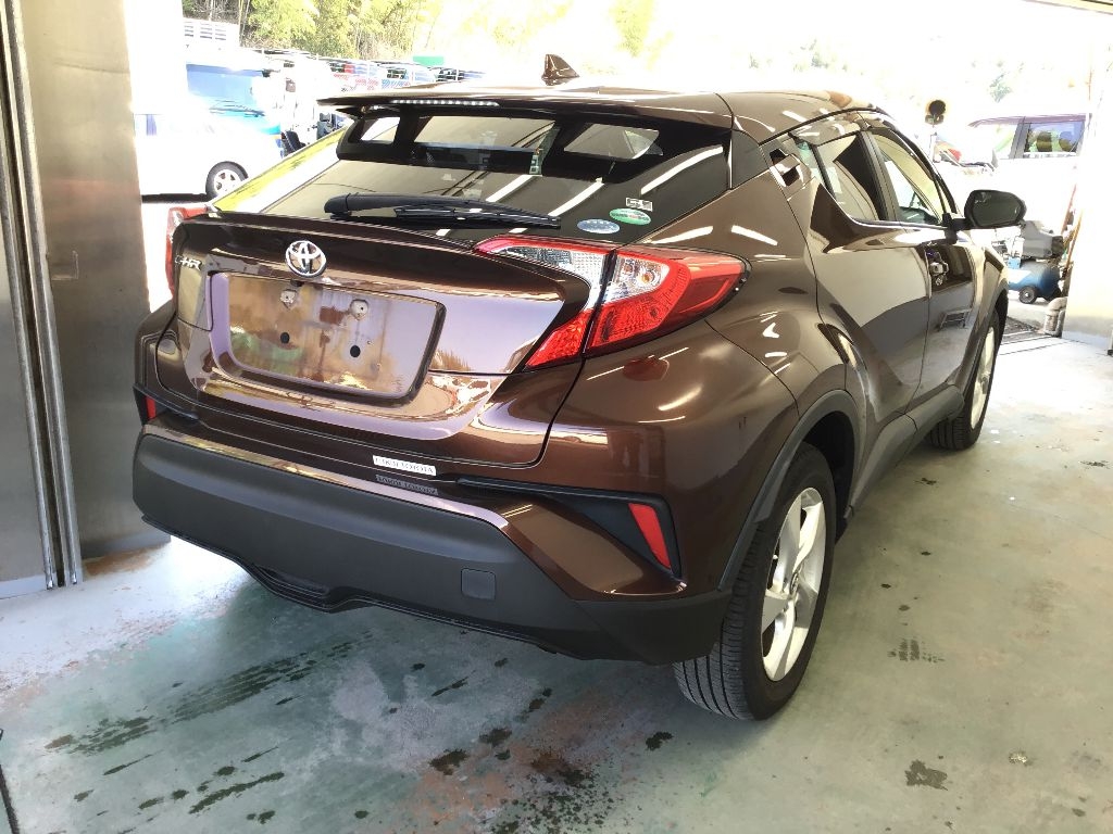 TOYOTA C-HR