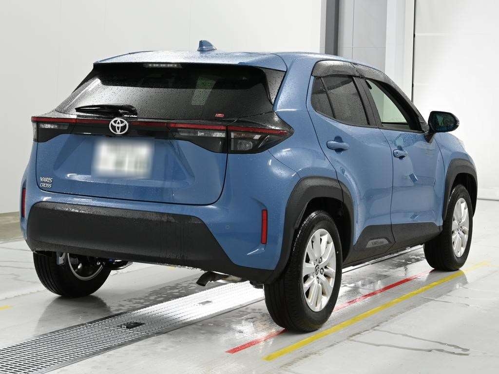 TOYOTA YARIS CROSS