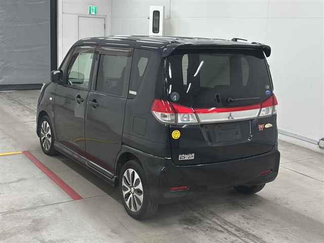 MITSUBISHI DELICA D:2