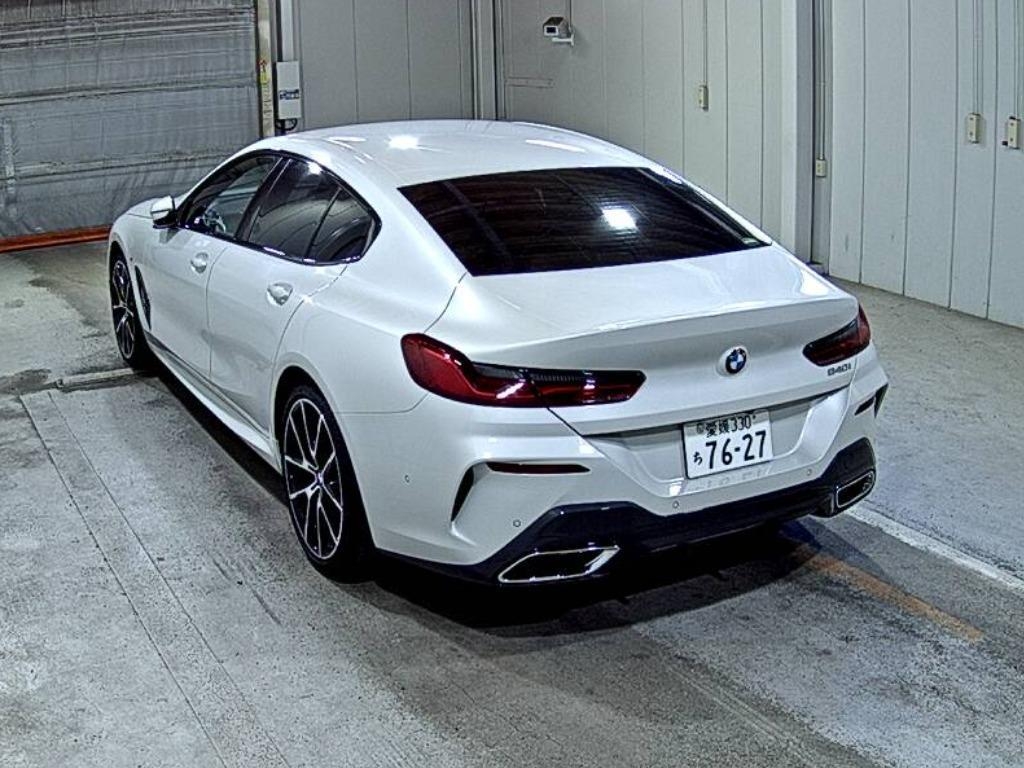 BMW 8-SERIES