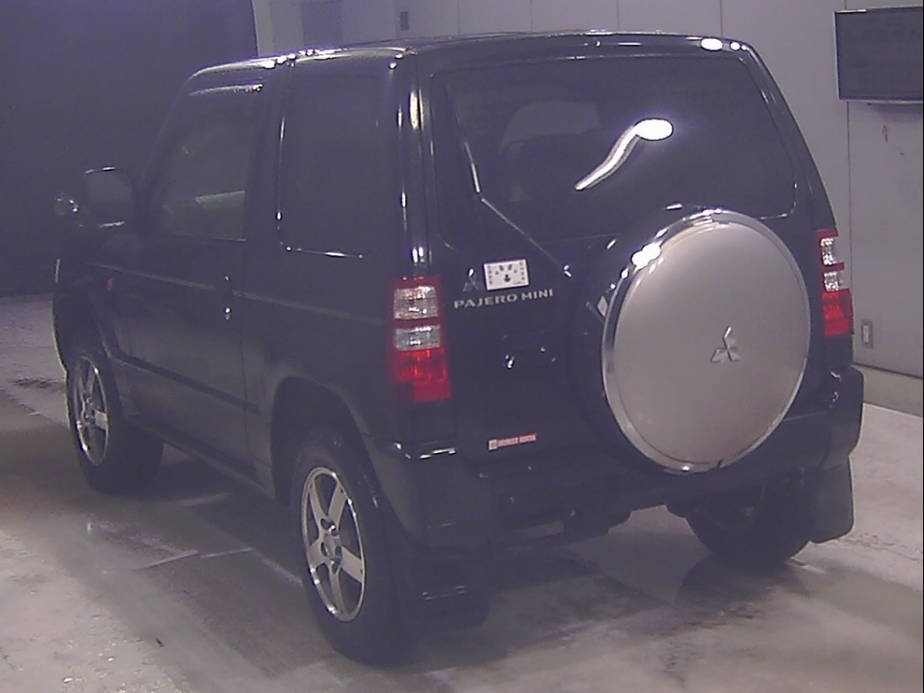 MITSUBISHI PAJERO MINI