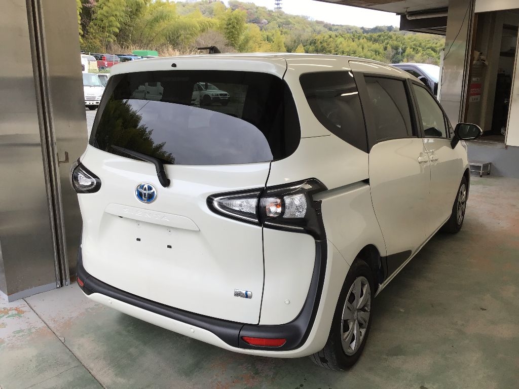 TOYOTA SIENTA