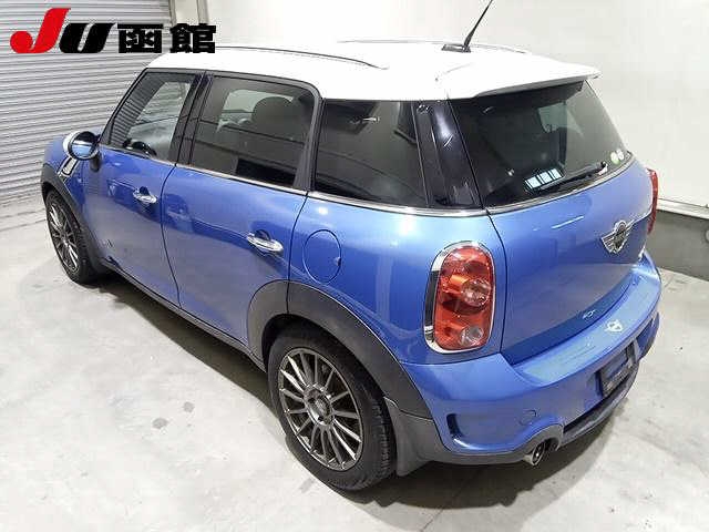 MINI CROSSOVER