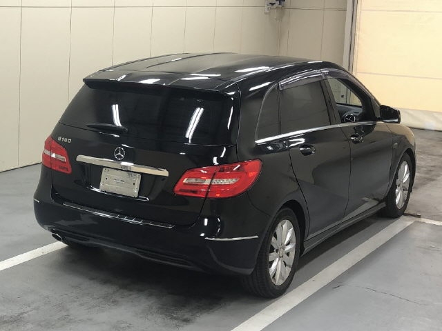 MERCEDES-BENZ B-CLASS