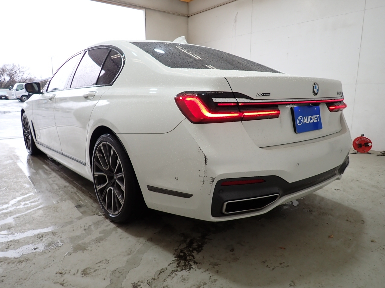 BMW 7-SERIES