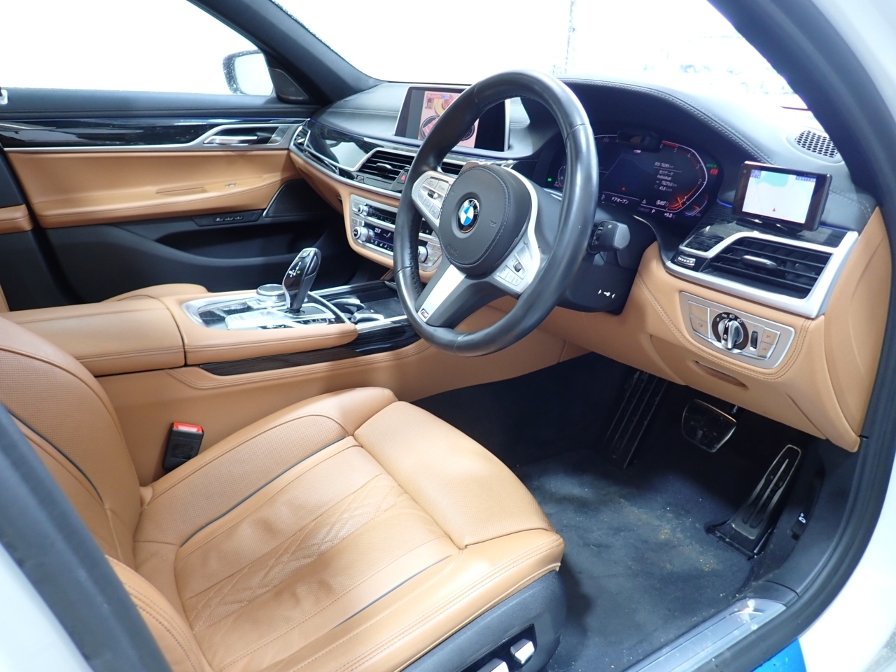BMW 7-SERIES
